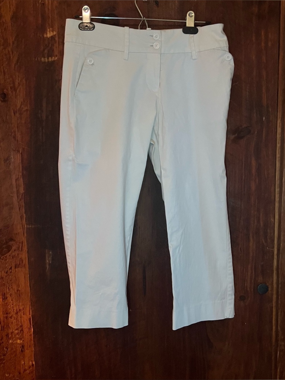 Women’s white capris